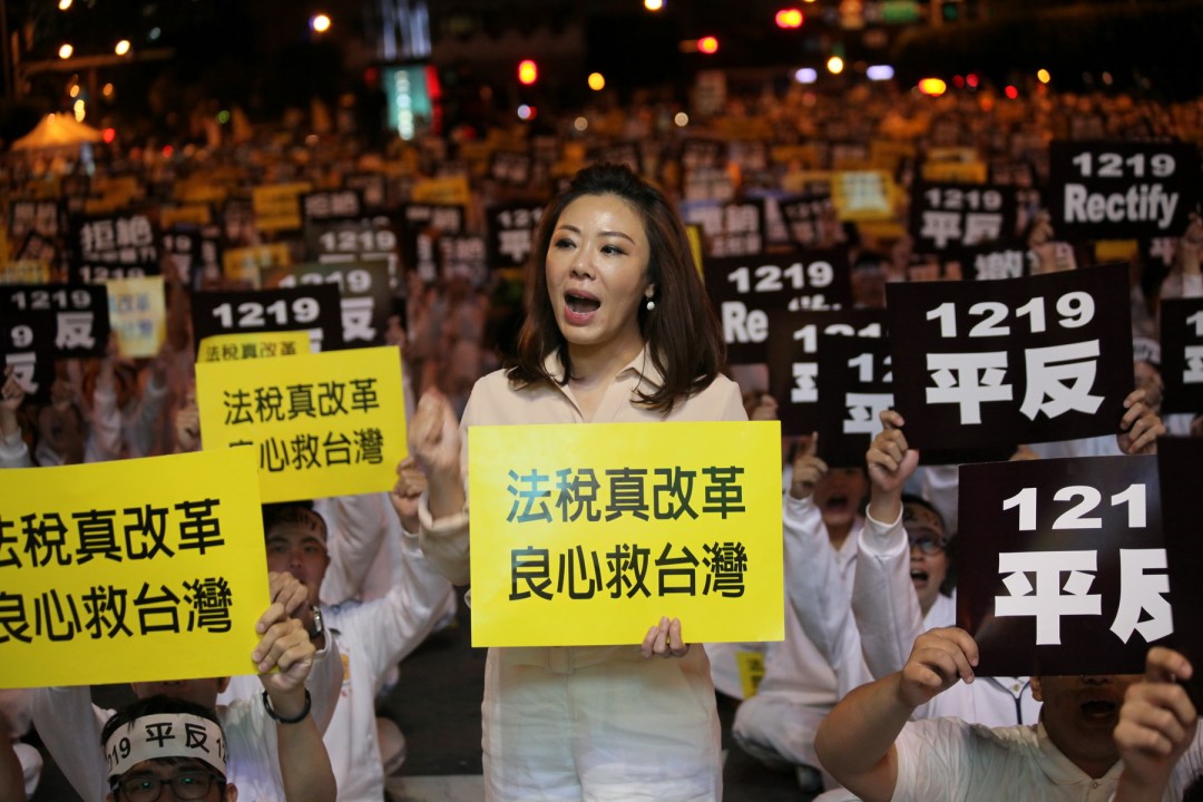 %e6%9d%8e%e5%bd%a5%e7%a7%80