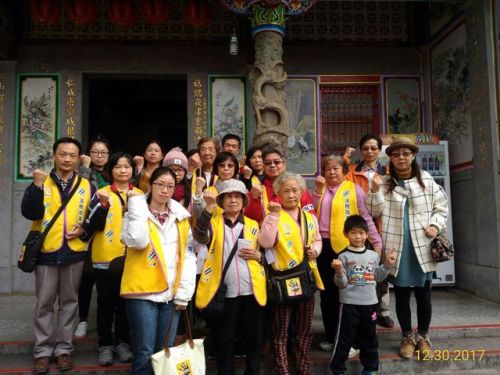 20180103新聞連署_a4746法稅改革聯盟前進大溪老街店家訴求法稅改革1