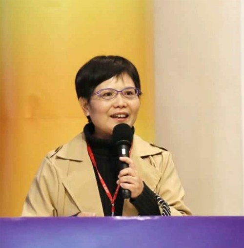 科技大學助理教授廖美華沉痛呼籲，過去人民對國家政策悶不吭聲，導致債留子孫，若面對錯誤的稅制再不站出來，未來國家將會面臨無稅可收的困境。